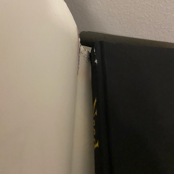 Need & captivate carrie jones hardcovers - Picture 5 of 7